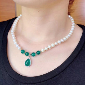 Natural freshwater pearl necklace