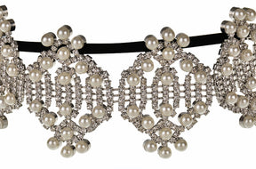 Rhinestone pearl necklace