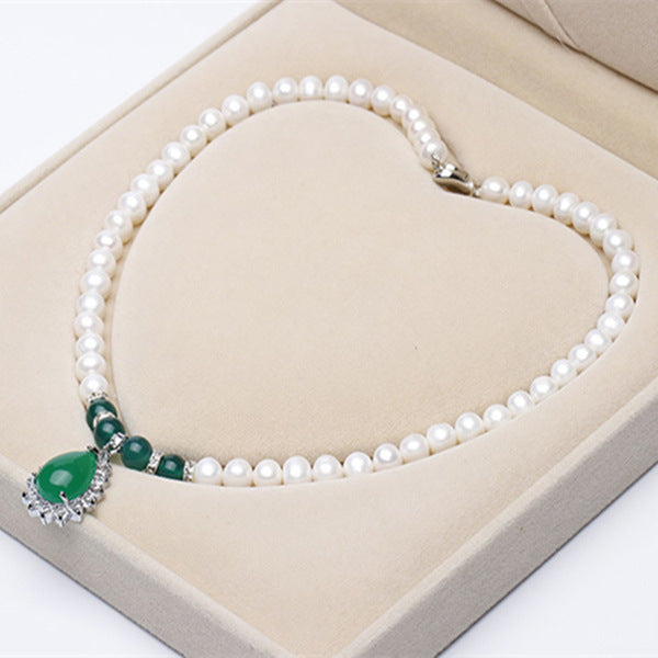 Natural freshwater pearl necklace