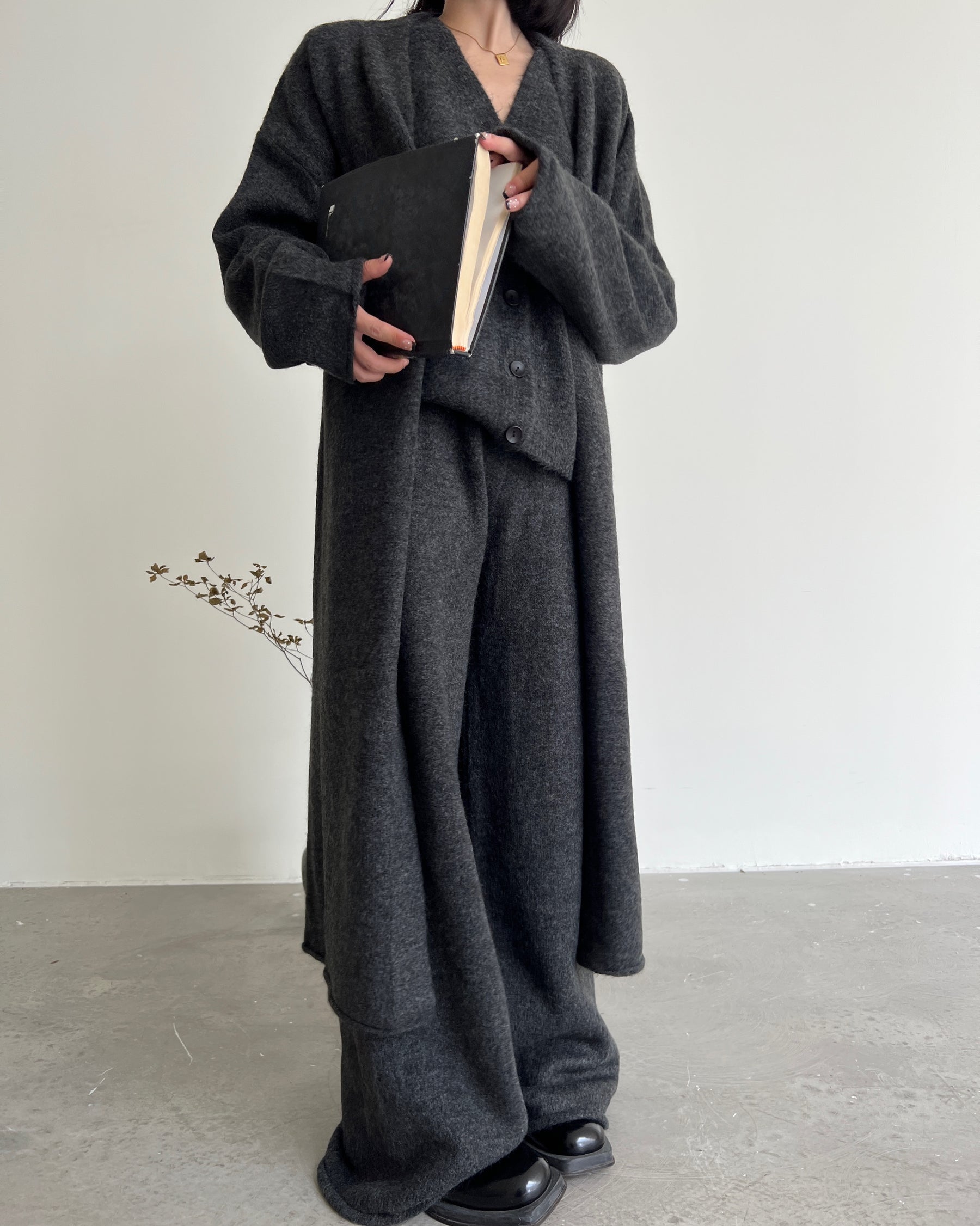Procrastination Lazy Knitted Sweater Coat Vest Pants Three-piece Set