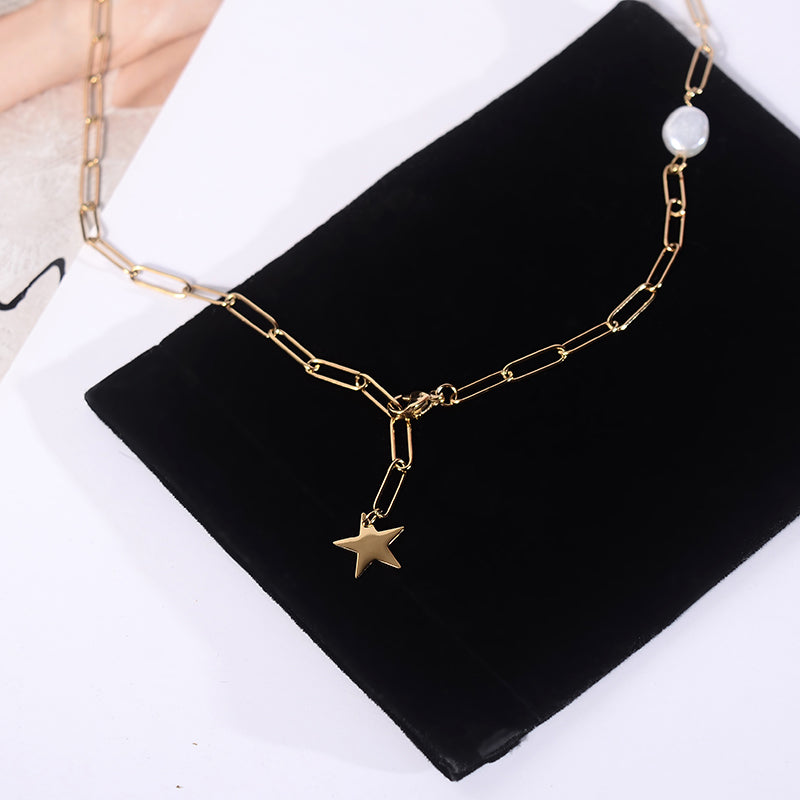 Pentagram pearl necklace