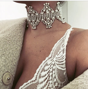 Rhinestone pearl necklace