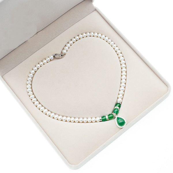 Natural freshwater pearl necklace