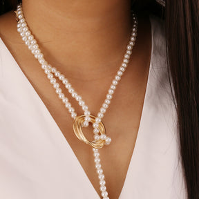 Geometric metal pearl necklace