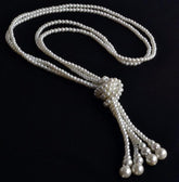 Multilayer knotted pearl necklace