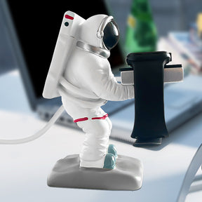 Watch Stand Creative Astronaut Watch Charger Bracket Charging Base Unique Astronaut Watch Storage Rack Jewelry Tray Resin Craft
