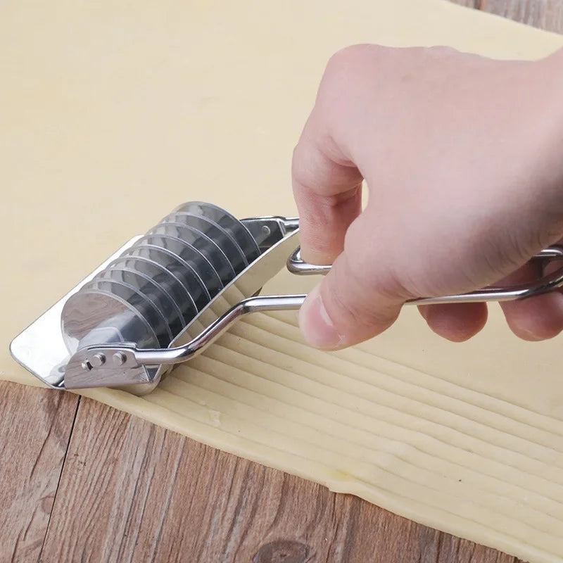 Stainless Steel Manual Noodle Cutter Pressing Instant Noodles Makers Dough Garlic Ginger Roller Cut Kitchen Pasta Gadgets